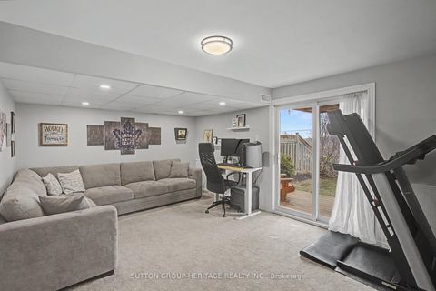 Photo 15 at 77 Lancaster Court, Keswick South, Georgina