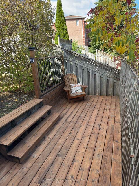 Photo 19 at 77 Lancaster Court, Keswick South, Georgina