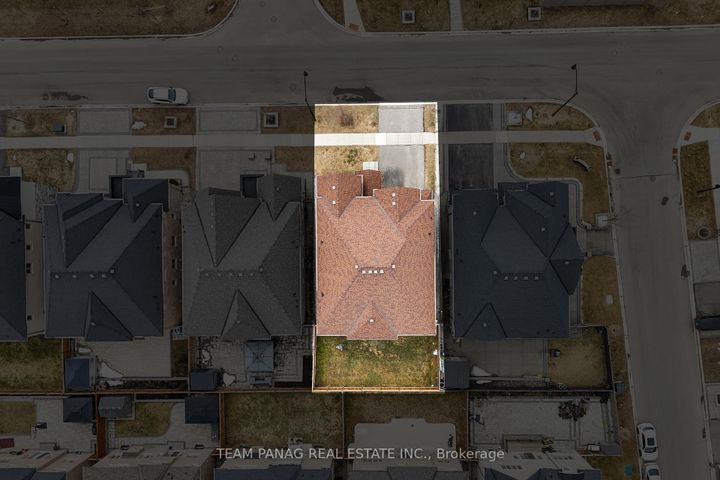 Photo 6 at 25 Trail Rider Drive, Toronto Gore Rural Estate, Brampton