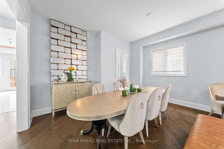 Photo 11 at 25 Trail Rider Drive, Toronto Gore Rural Estate, Brampton