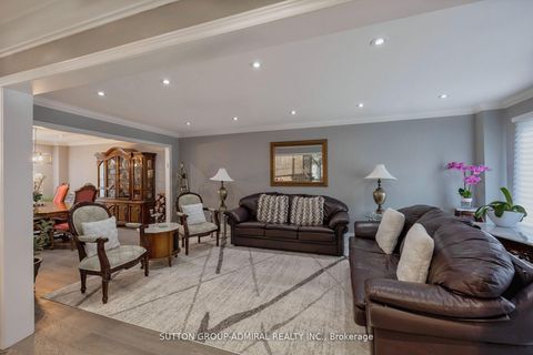 Photo 3 at 1 Regent Street, Mill Pond, Richmond Hill