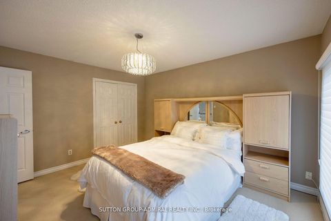 Photo 30 at 1 Regent Street, Mill Pond, Richmond Hill