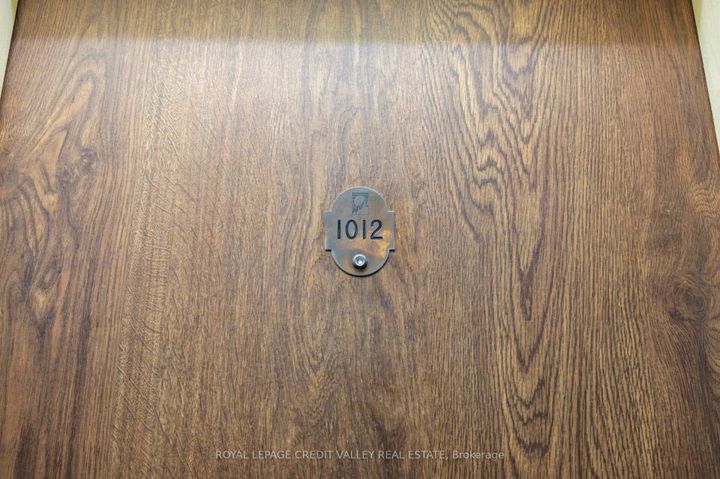 Photo 8 at 1012 - 26 Hanover Road, Queen Street Corridor, Brampton