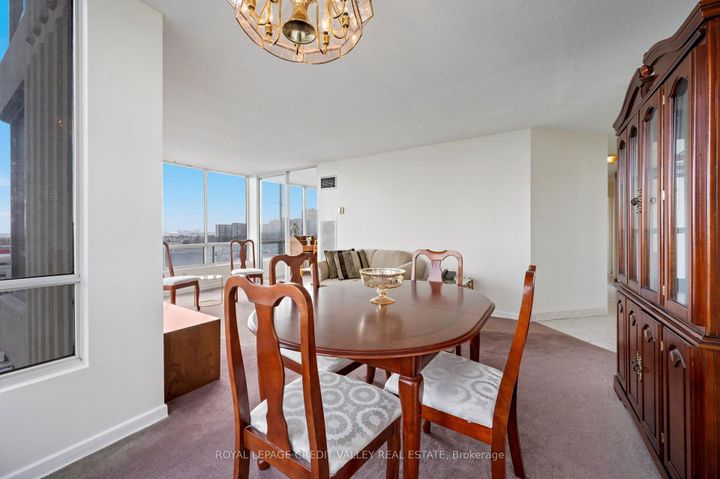 Photo 17 at 1012 - 26 Hanover Road, Queen Street Corridor, Brampton