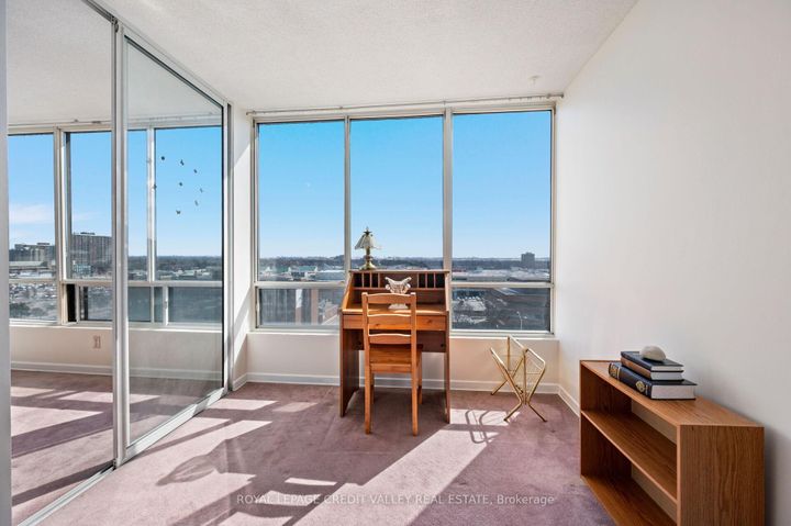 Photo 33 at 1012 - 26 Hanover Road, Queen Street Corridor, Brampton