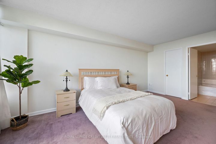 Photo 40 at 1012 - 26 Hanover Road, Queen Street Corridor, Brampton