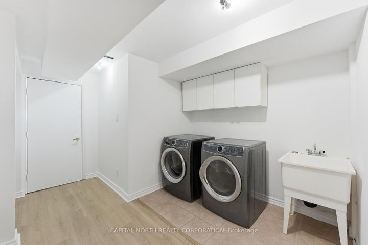 Photo 35 at 74 Bullrush Drive, Vellore Village, Vaughan