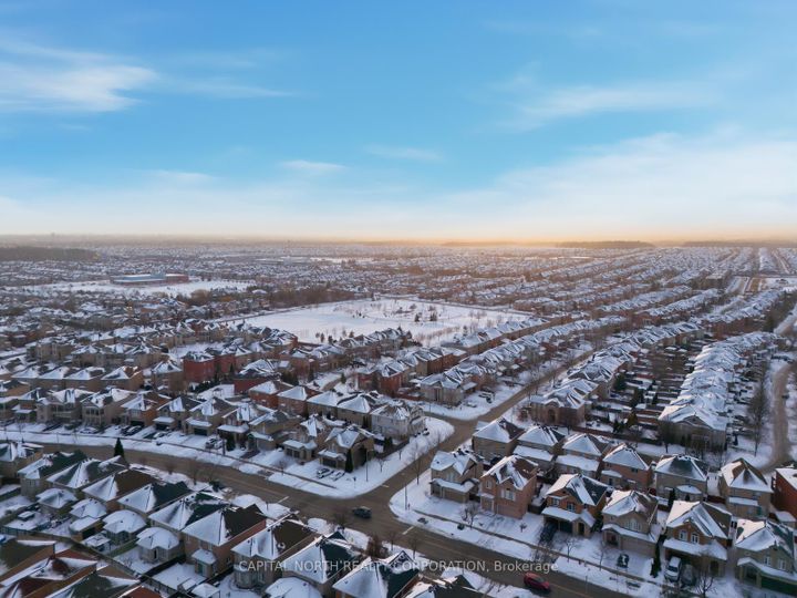 Photo 43 at 74 Bullrush Drive, Vellore Village, Vaughan