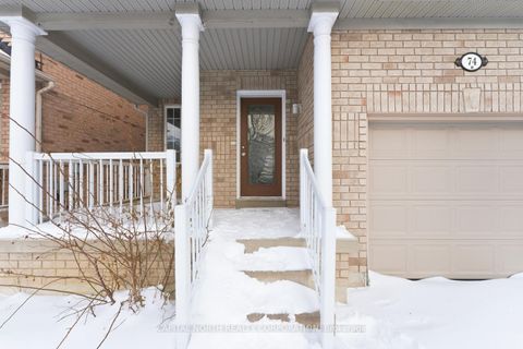 Photo 6 at 74 Bullrush Drive, Vellore Village, Vaughan