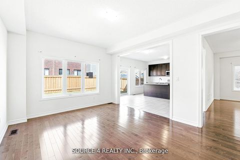 Photo 18 at 376 Danny Wheeler Boulevard, Keswick North, Georgina