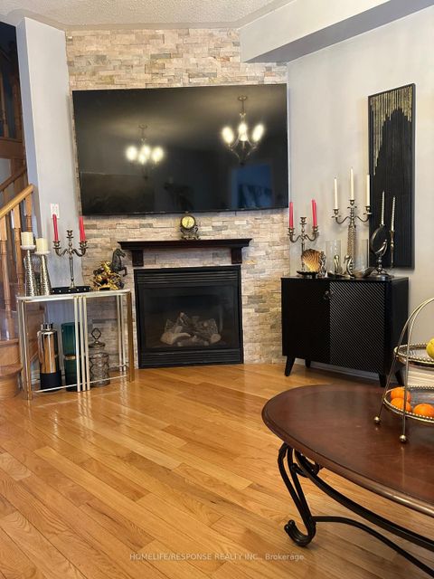 Photo 20 at 9 Aubergine Street, Oak Ridges Lake Wilcox, Richmond Hill