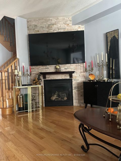 Photo 22 at 9 Aubergine Street, Oak Ridges Lake Wilcox, Richmond Hill