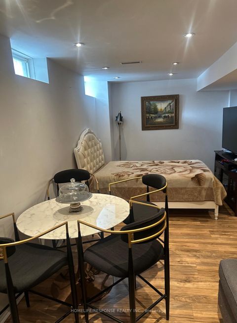 Photo 24 at 9 Aubergine Street, Oak Ridges Lake Wilcox, Richmond Hill