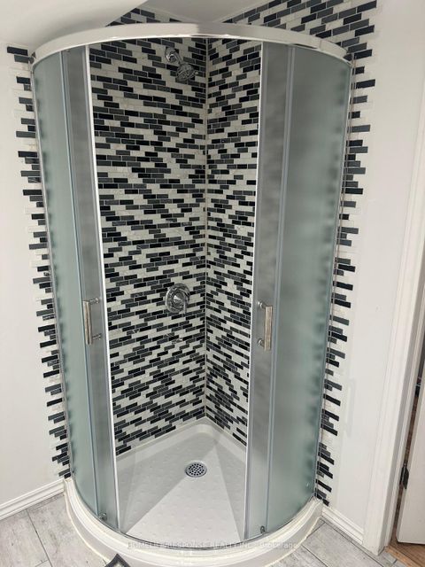 Photo 28 at 9 Aubergine Street, Oak Ridges Lake Wilcox, Richmond Hill