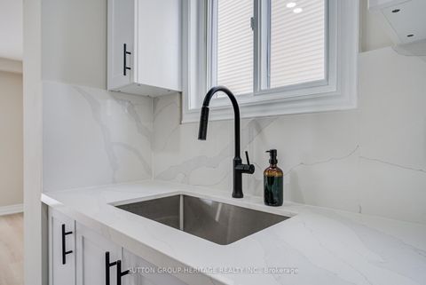 Photo 12 at 639 Down Crescent, Donevan, Oshawa