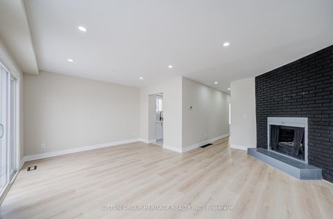 Photo 18 at 639 Down Crescent, Donevan, Oshawa