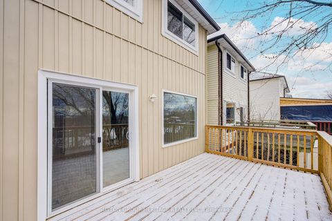 Photo 39 at 639 Down Crescent, Donevan, Oshawa