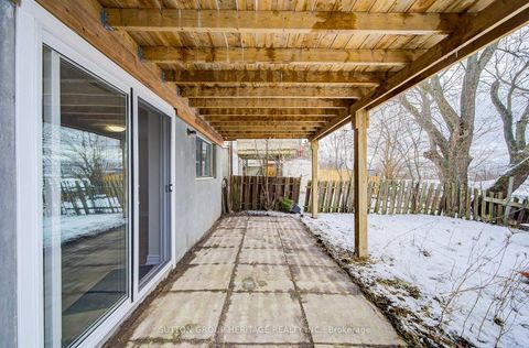 Photo 41 at 639 Down Crescent, Donevan, Oshawa