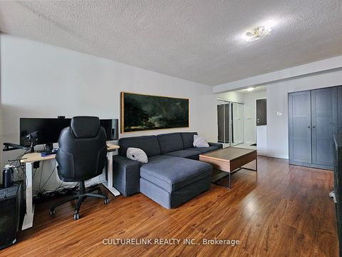 Photo 2 at 2215 - 30 Greenfield Avenue, Willowdale East, Toronto