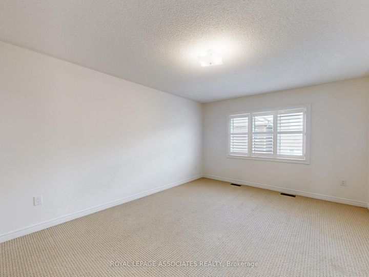 Photo 25 at 10 Lloyd Crescent, Northwest Brampton, Brampton