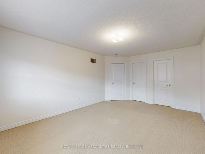 Photo 27 at 10 Lloyd Crescent, Northwest Brampton, Brampton