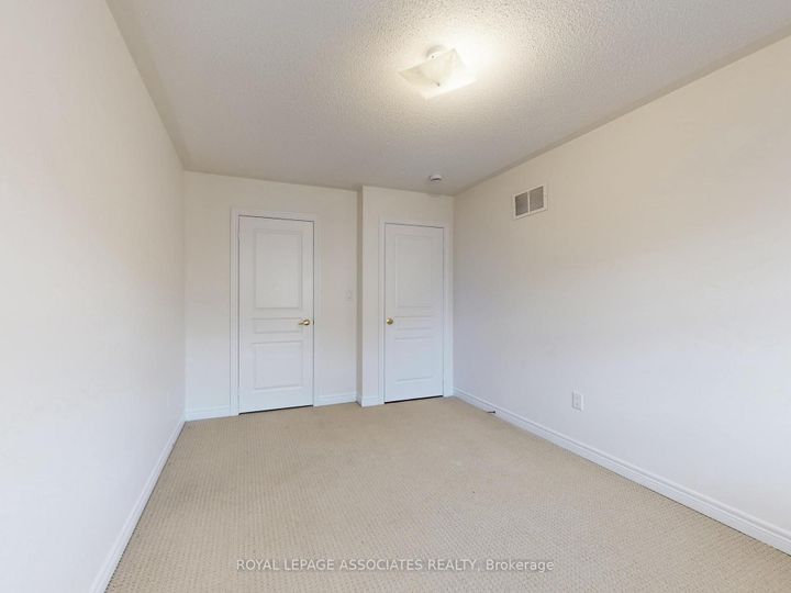 Photo 35 at 10 Lloyd Crescent, Northwest Brampton, Brampton