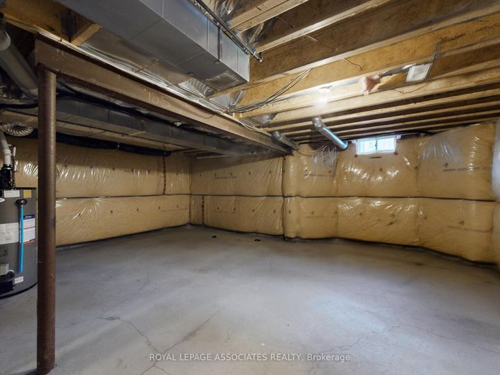 Photo 45 at 10 Lloyd Crescent, Northwest Brampton, Brampton