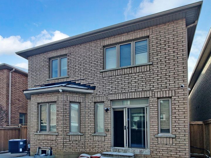 Photo 47 at 10 Lloyd Crescent, Northwest Brampton, Brampton