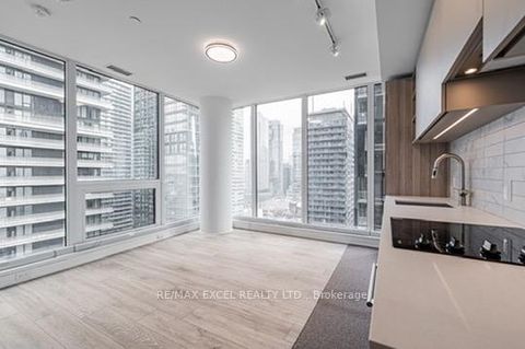 Photo 1 at 2809 - 55 Mercer Street, Waterfront Communities C1, Toronto