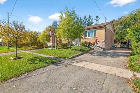 Photo 1 at 1550 Evangeline Drive, Lakeview, Oshawa