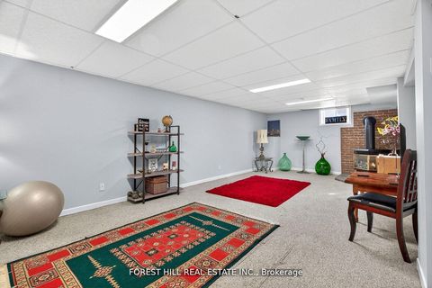 Photo 13 at 1550 Evangeline Drive, Lakeview, Oshawa