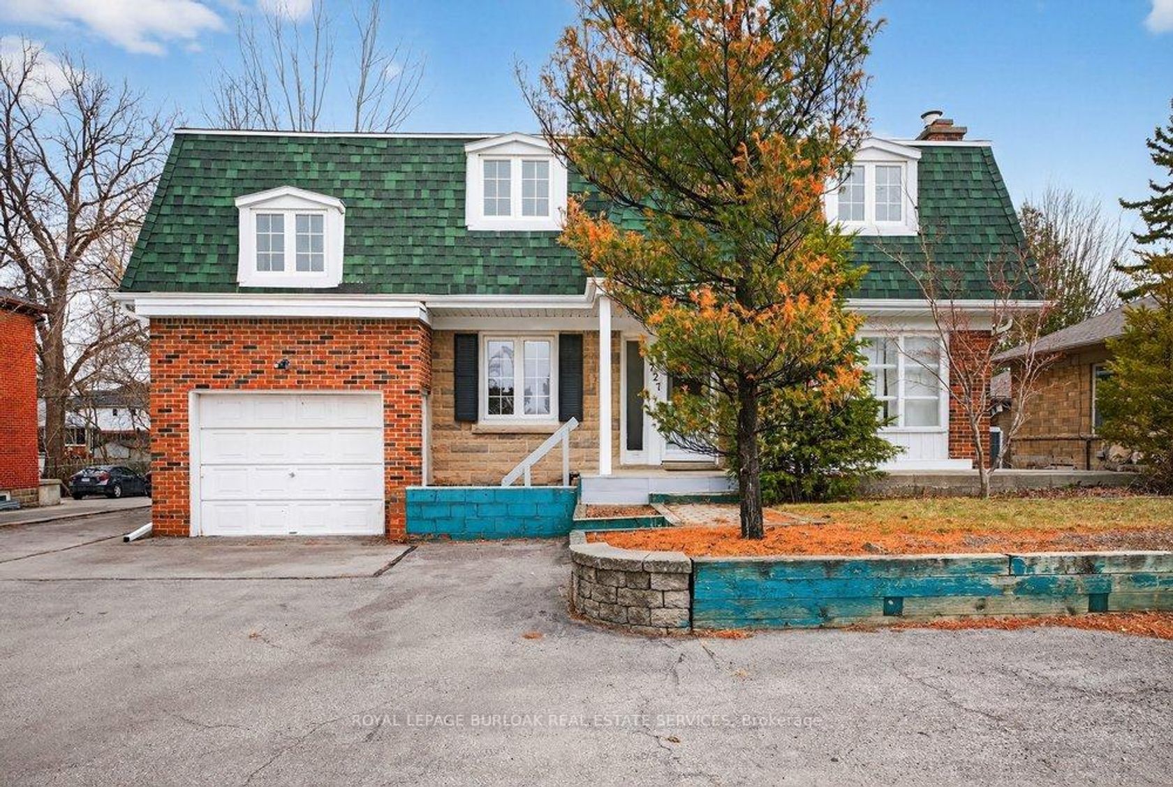 727 Brant Street, Brant, Burlington 