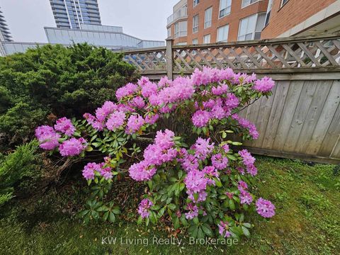 Photo 32 at 101 - 9 Chalmers Road, Doncrest, Richmond Hill