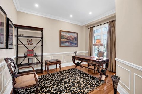 Photo 6 at 11 Beauvista Court, Vellore Village, Vaughan