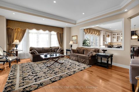 Photo 16 at 11 Beauvista Court, Vellore Village, Vaughan
