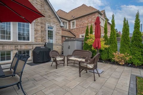 Photo 36 at 11 Beauvista Court, Vellore Village, Vaughan
