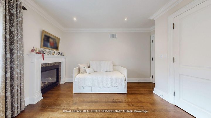 Photo 27 at 1B Carluke Crescent, Windfields, Toronto