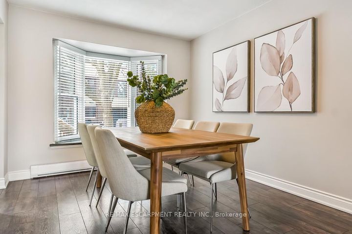 Photo 9 at 56 - 6780 Formentera Avenue, Meadowvale, Mississauga