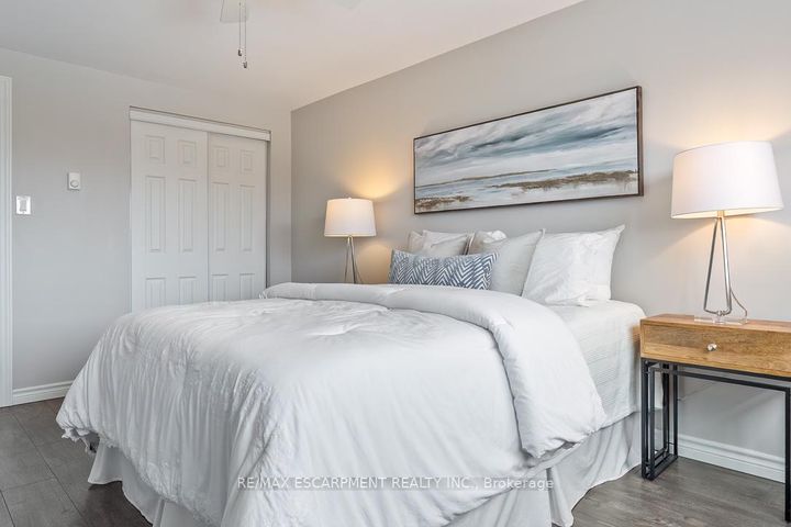 Photo 17 at 56 - 6780 Formentera Avenue, Meadowvale, Mississauga