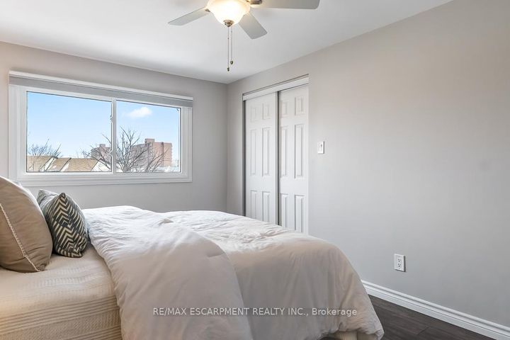 Photo 18 at 56 - 6780 Formentera Avenue, Meadowvale, Mississauga