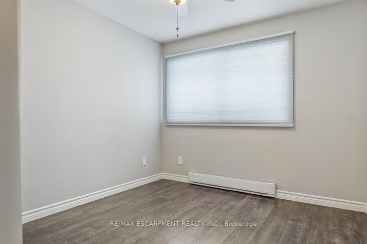 Photo 23 at 56 - 6780 Formentera Avenue, Meadowvale, Mississauga