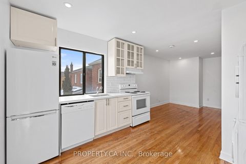 Photo 12 at 679 Vaughan Road, Oakwood Village, Toronto