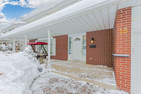 Photo 1 at 18 Deerpath Road, Donalda, Toronto