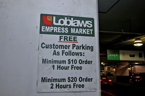 Photo 15 at 604 - 18 Hillcrest Avenue, Willowdale East, Toronto