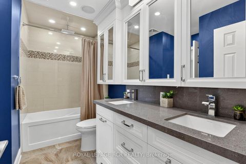 Photo 13 at 47 Navaho Drive, Pleasant View, Toronto