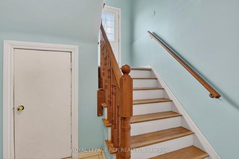 Photo 19 at 47 Navaho Drive, Pleasant View, Toronto