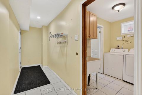 Photo 21 at 47 Navaho Drive, Pleasant View, Toronto