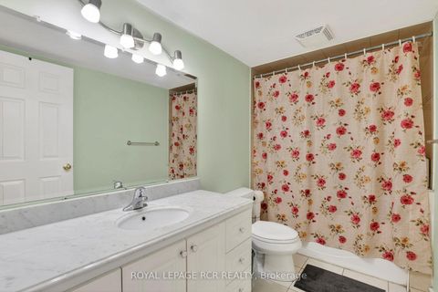Photo 27 at 47 Navaho Drive, Pleasant View, Toronto