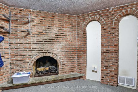 Photo 30 at 47 Navaho Drive, Pleasant View, Toronto