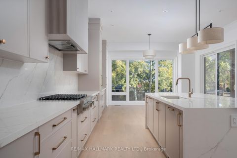 Photo 11 at 45 Drynoch Avenue, Oak Ridges Lake Wilcox, Richmond Hill